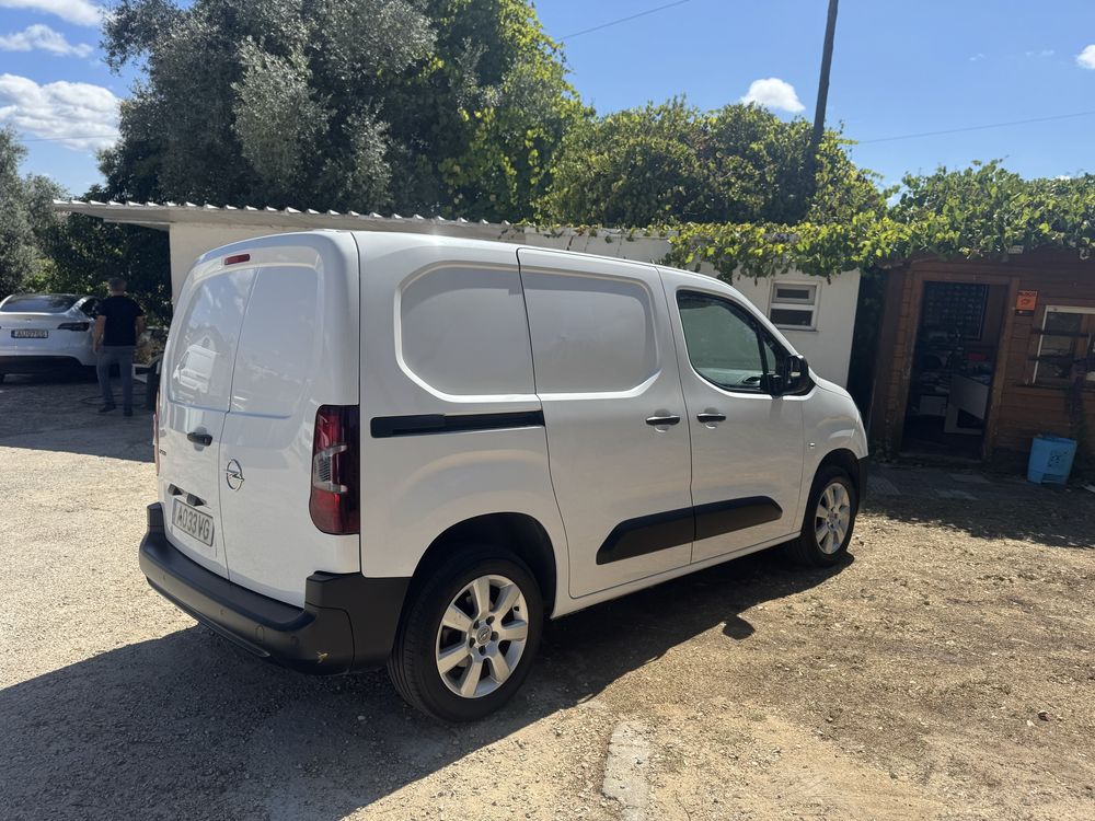 Opel Combo 1.5 HDI  caixa 6 Veloc. 2022 C/ IVA INCLUÍDO NO PREÇO