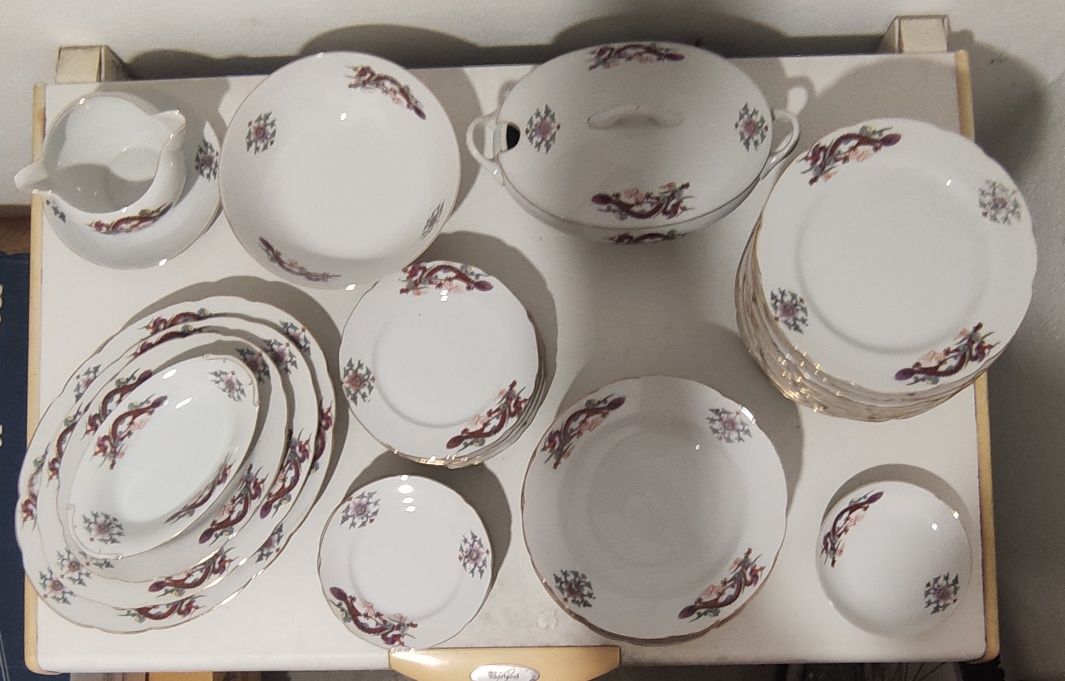 Serviço Porcelana Japonesa (38 peças)