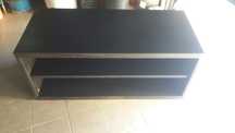 Movel em wengue com 90cm comprimento por 40 cm profundidade por 40 cm