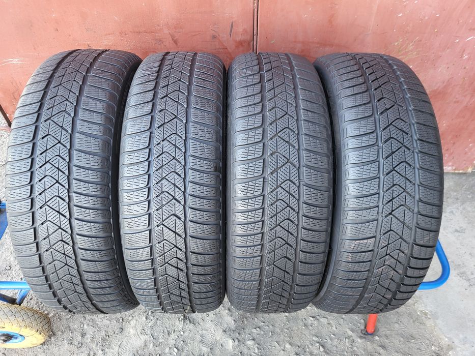 225/60/18 R18 Pirelli Sottozero 3 4шт ціна за 1шт зима шини