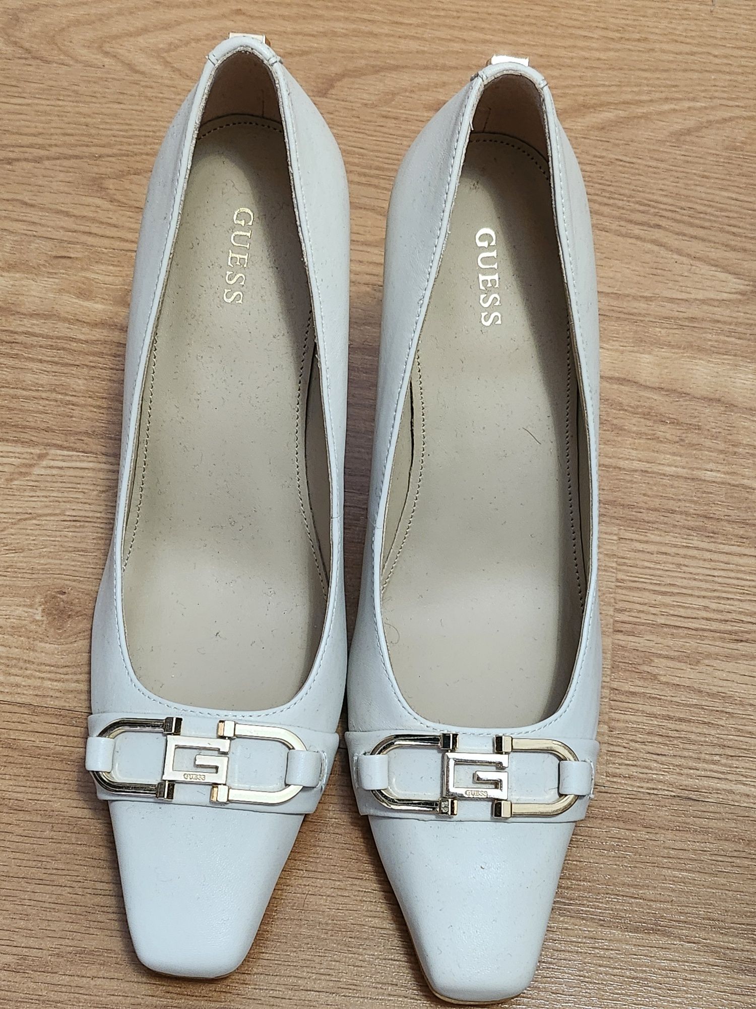 Sapatos 39/40 Guess. Aldo. Pikolinos. Unisa.