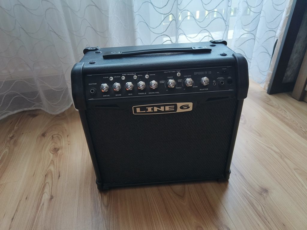 Line 6 Spider IV 15