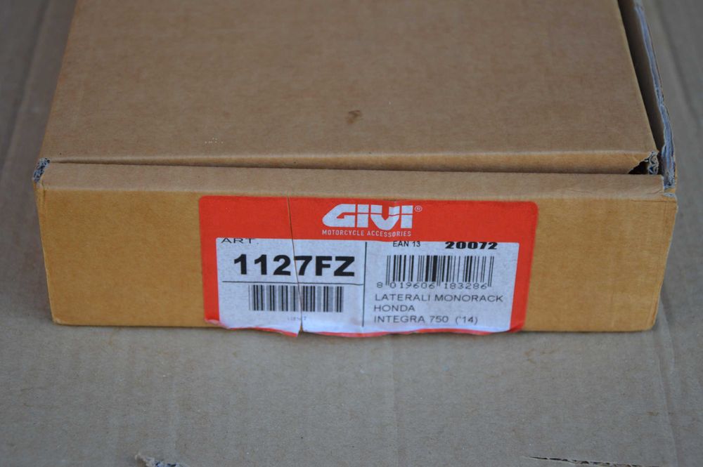Honda Integra 750 '14-15r GIVI stelaż pod kufer centralny + PŁYTA nowy