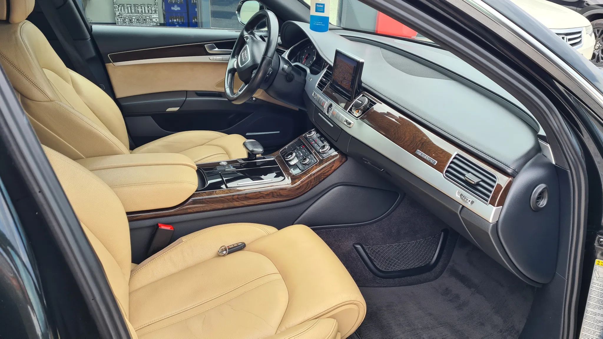 Audi A8 Automat 4,0 benzyna 430KM Skóry navi Quattro