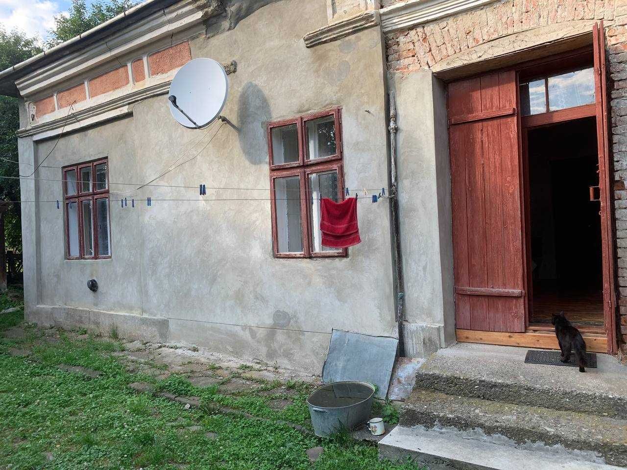 Продається квартира в Кутах