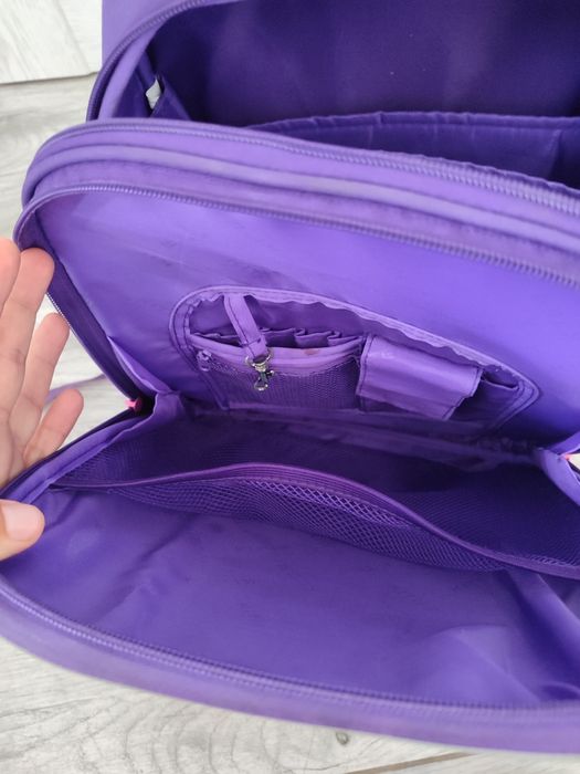 Портфель для дівчинки 1-4клас