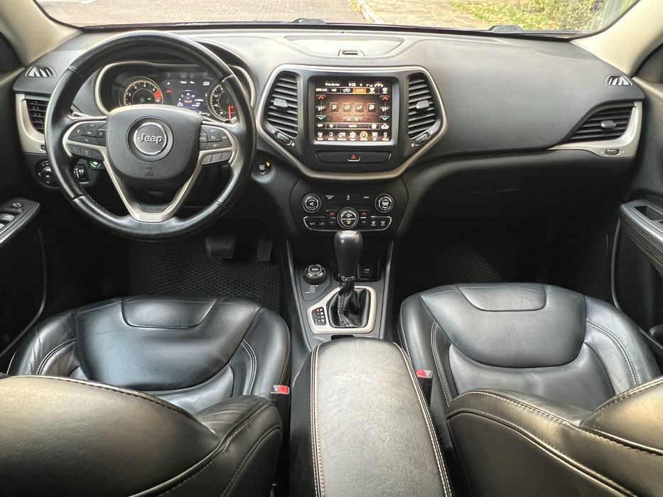 Jeep Cherokee Limited 4х4 газ/бензин Шкіра/ підігріви