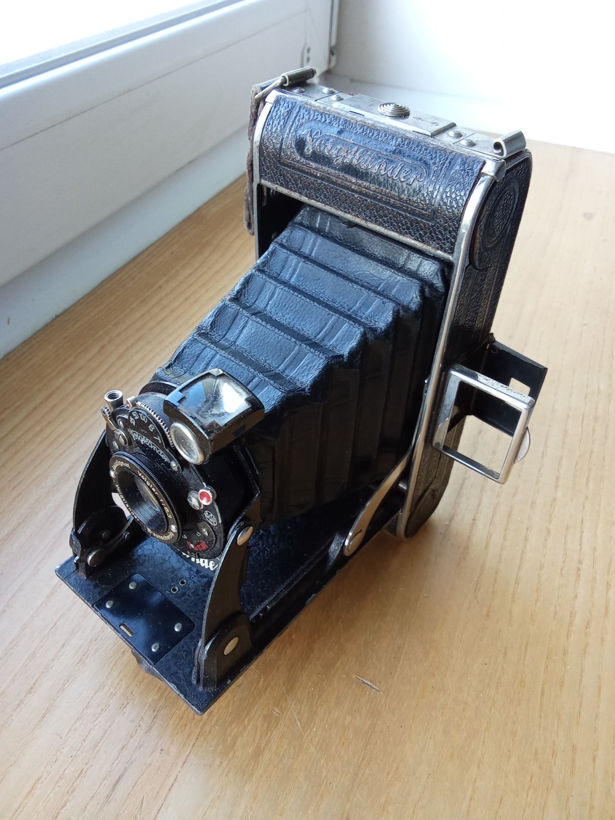 aparat filmowy  Voigtlander  6 x 9 obiektyw compur Rapid  3.5 105mm