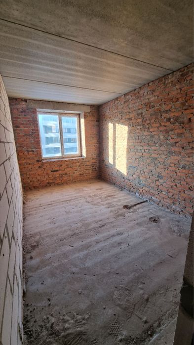 Продам 2-х кімнатну квартиру в ЖК Авіатор 2