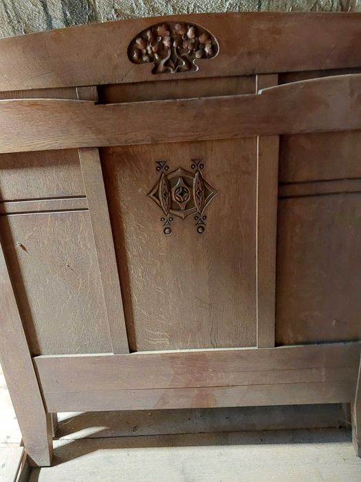 Sprzedam łóżka drewniane i inne antyki