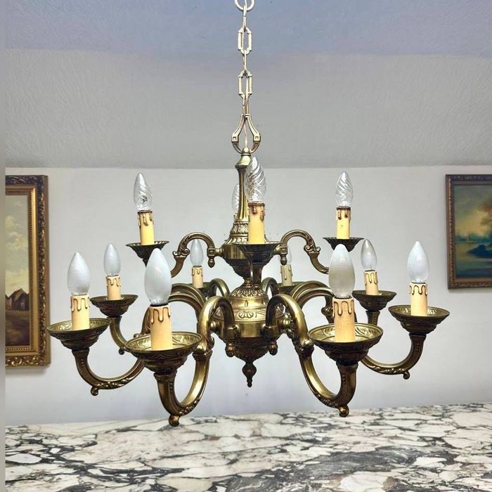 Масивна бронзова люстра на 12 ламп 7461