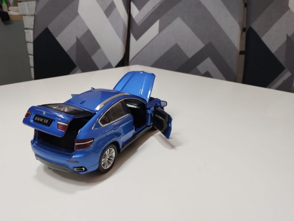 Model BMW X6 1:26