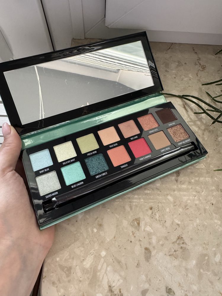 Paleta cieni Douglas