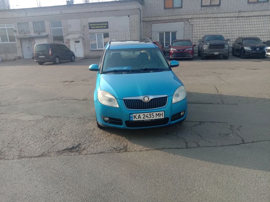 Продам Skoda Roomster