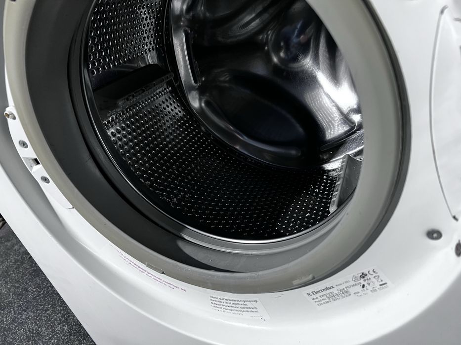 7 кг 1000 об огромная стиральная машина ELECTROLUX ewn1030. Доставка