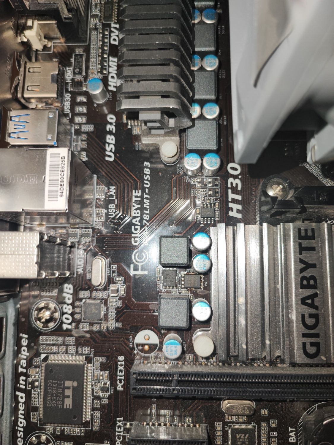 Материнська плата GIGABYTE AM3+ FX-8300