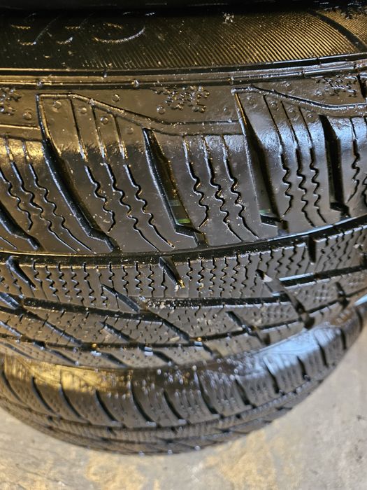 Opony zimowe z felgami  205/60 r 16