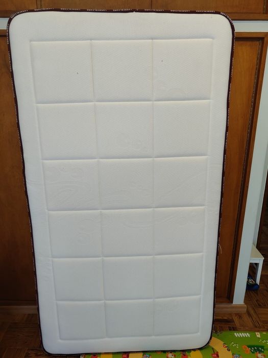 Sommier + Colchão + Cabeceira