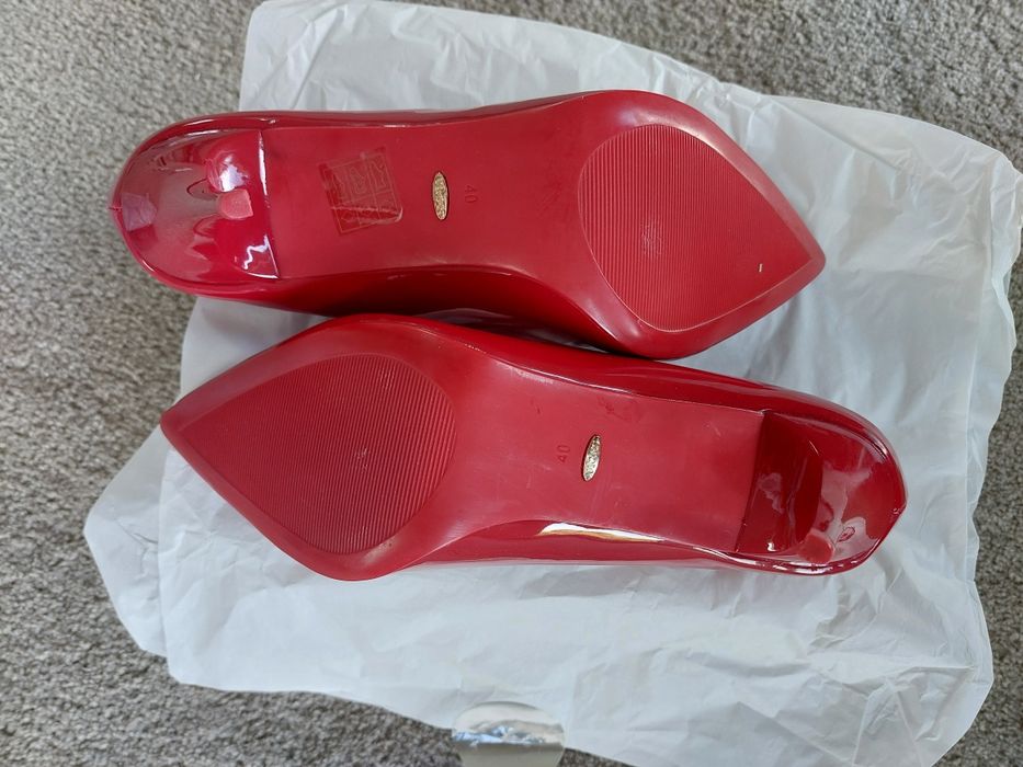 Buty czółenka pantofle Vices nowe 40 czerwone szpilki
