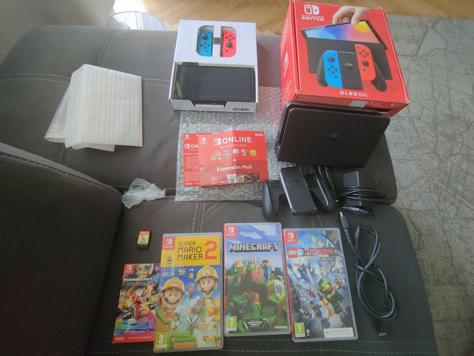 Konsola NINTENDO Switch OLED + GRY 3x Super Mario Minecraft Ninjago