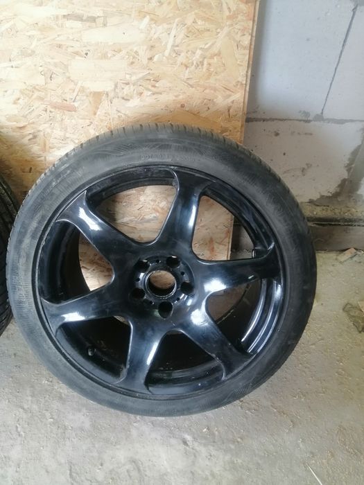 Продаю колісні диски r18 з літньою гумою для vag