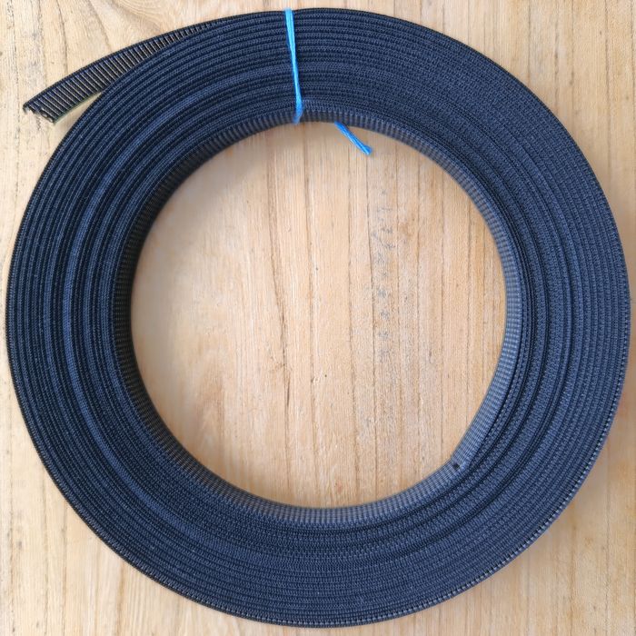 Fiszbiny krawieckie poliestrowe płaskie czarne 10 mm długość 10 metrów