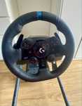 Volante Logitech G923 com Pedais + Cadeira c/ suporte para volante