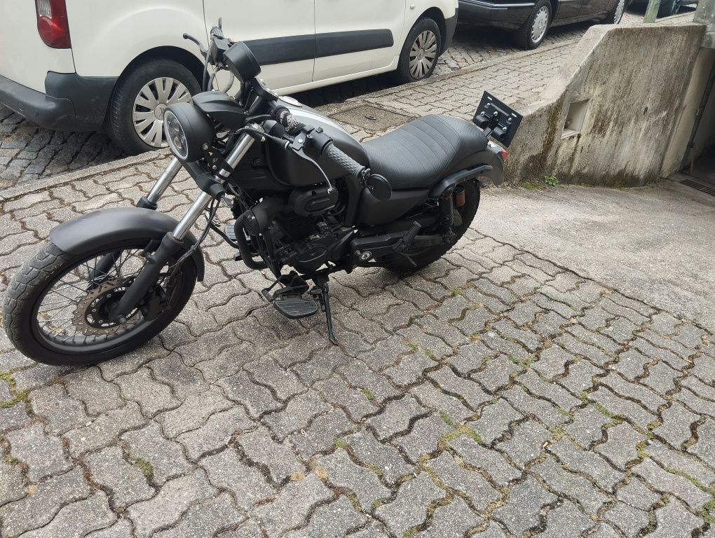 Vortex café racer