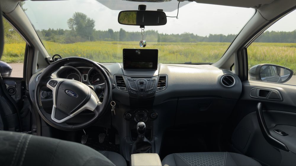 Ford fiesta mk7 titanium CarPlay 1.4 benzyna + LPG