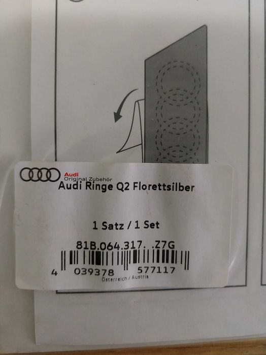 Conjunto de emblema Audi Q2