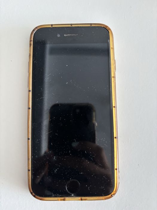 Iphone SE 2020 bateria a 75%