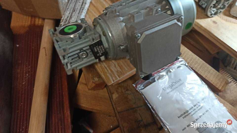 przekładnia z silnikiem 3 fazowym 0,12 kW nowy do maszyn