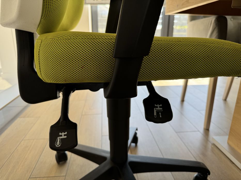 Krzesło biurowe Meblik młodzieżowe