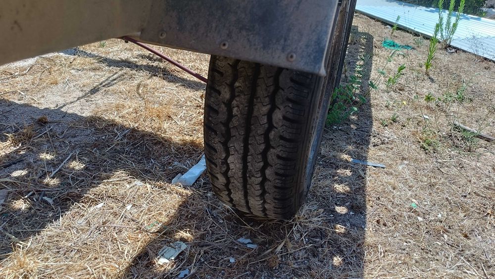 Atrelado porta carros