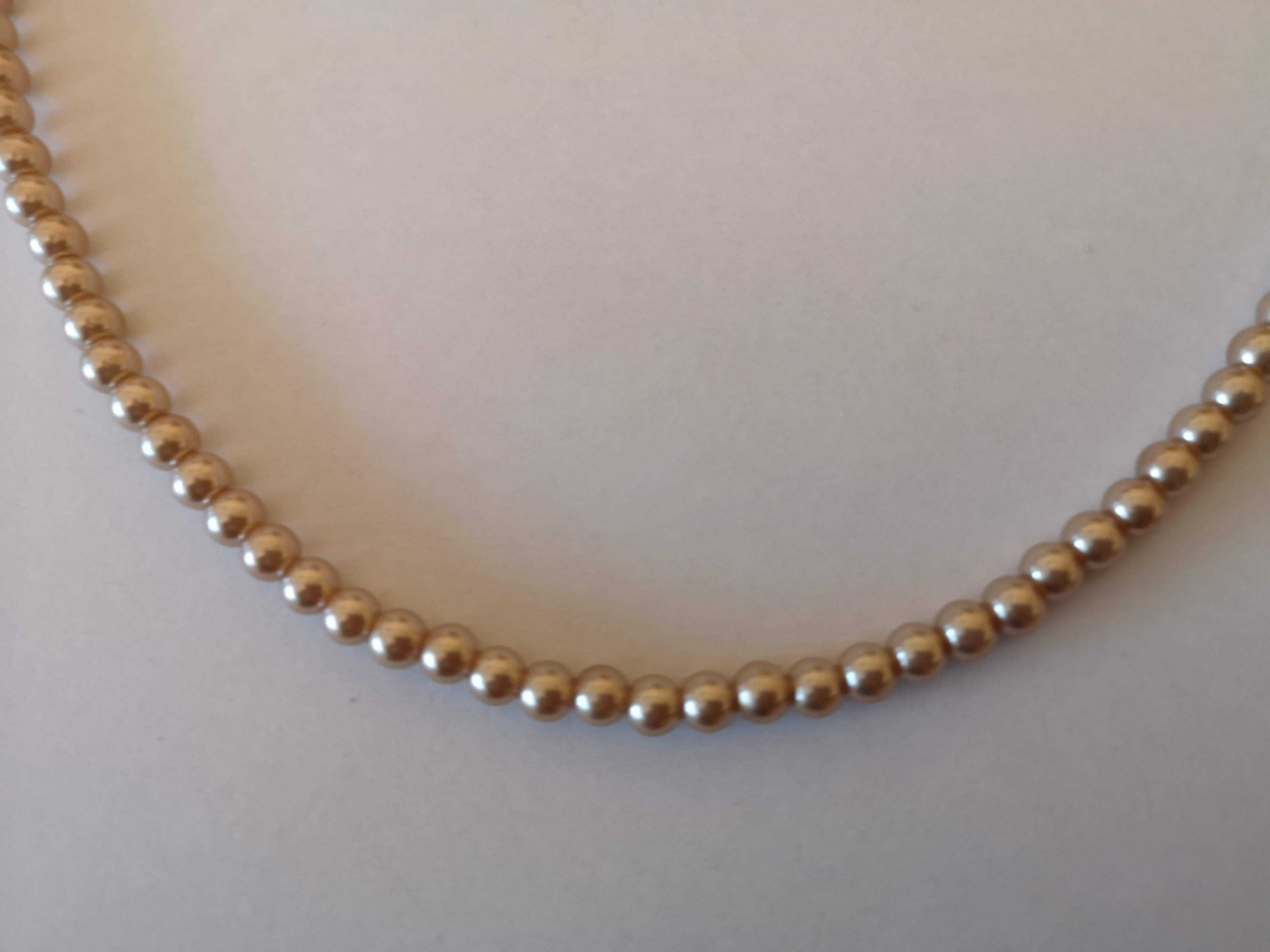 Naszyjnik z perłami z regulowanym zapięciem