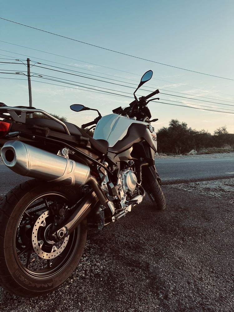 BMW F750 GS Branco "Light"