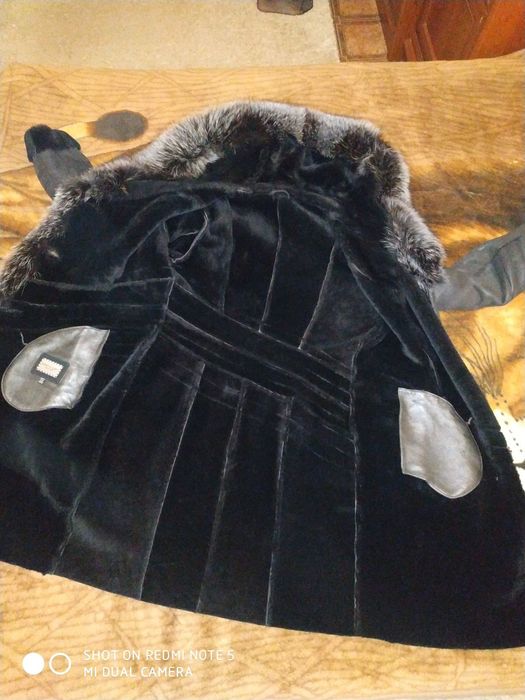 Продаю дублёнку женскую