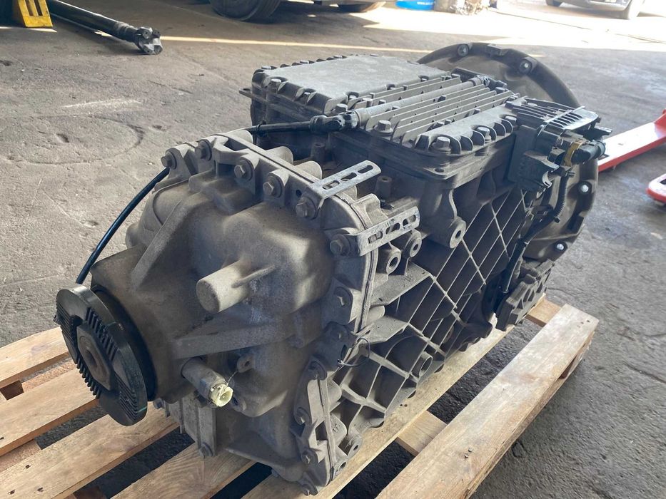 Коробка передач КПП АКПП Renault T Volvo FH FM EURO 6 AT2412E AT2612E