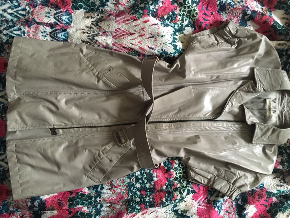 Кожаный плащ, куртка, жилет Prada оригинал