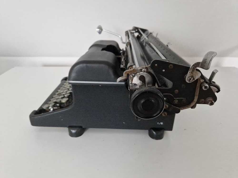 Maszyna do pisania Torpedo Mod.6 1950 sprawna
