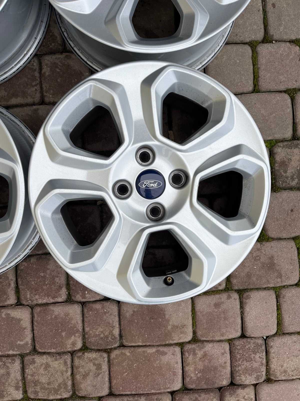 Oryginalne alufelgi Ford 4x108 16 cali CZUJNIKI EcoSport Fiesta B-MAX