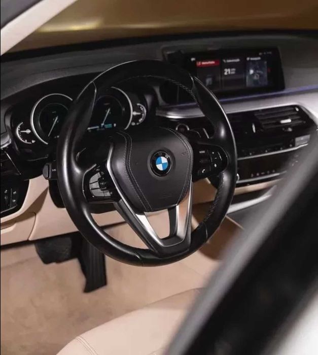 BMW 530e Luxury Line iPerformance 2019