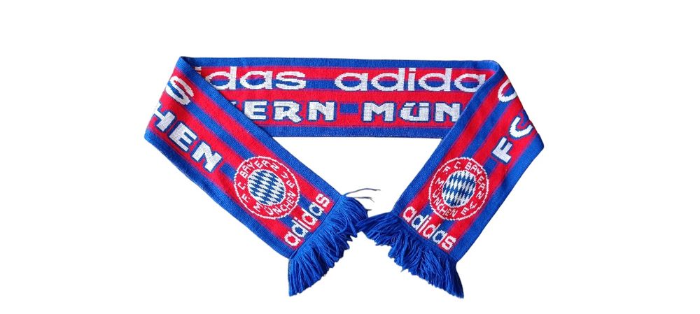 Używany Szalik piłkarski sportowy kolekcjonerski FC Bayern Monachium