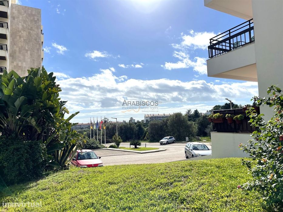 T0 com Vista Mar - Kitchinette - Licença Alojamento Local - Mobilado e