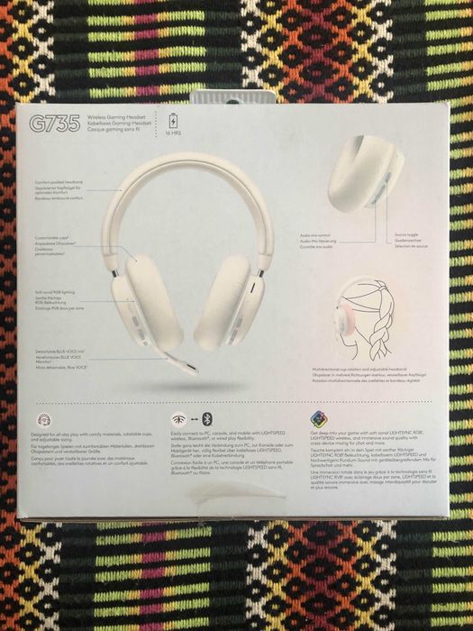 Headphones Logitech G735