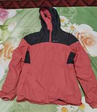Продам курточку Quechua по бірці 10-11р 141-148