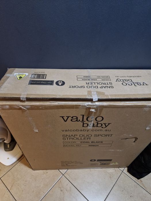 Valco Snap Duo Sport- wózek bliźniaczy z adapterami do nosidełek