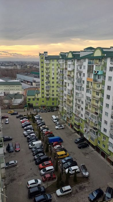 Продається  2квартира н/б здана,10хв.від центру,