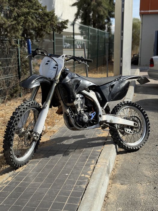 Yamaha yzf 450F matriculada