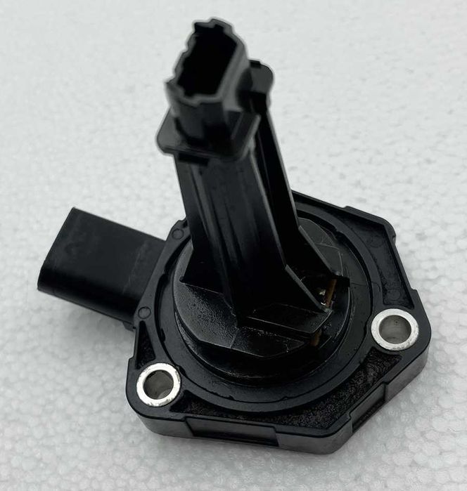 VAG 03C907660M датчик рівня оливи Датчик уровня масла